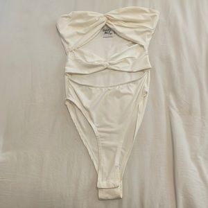 Princess Polly body suit